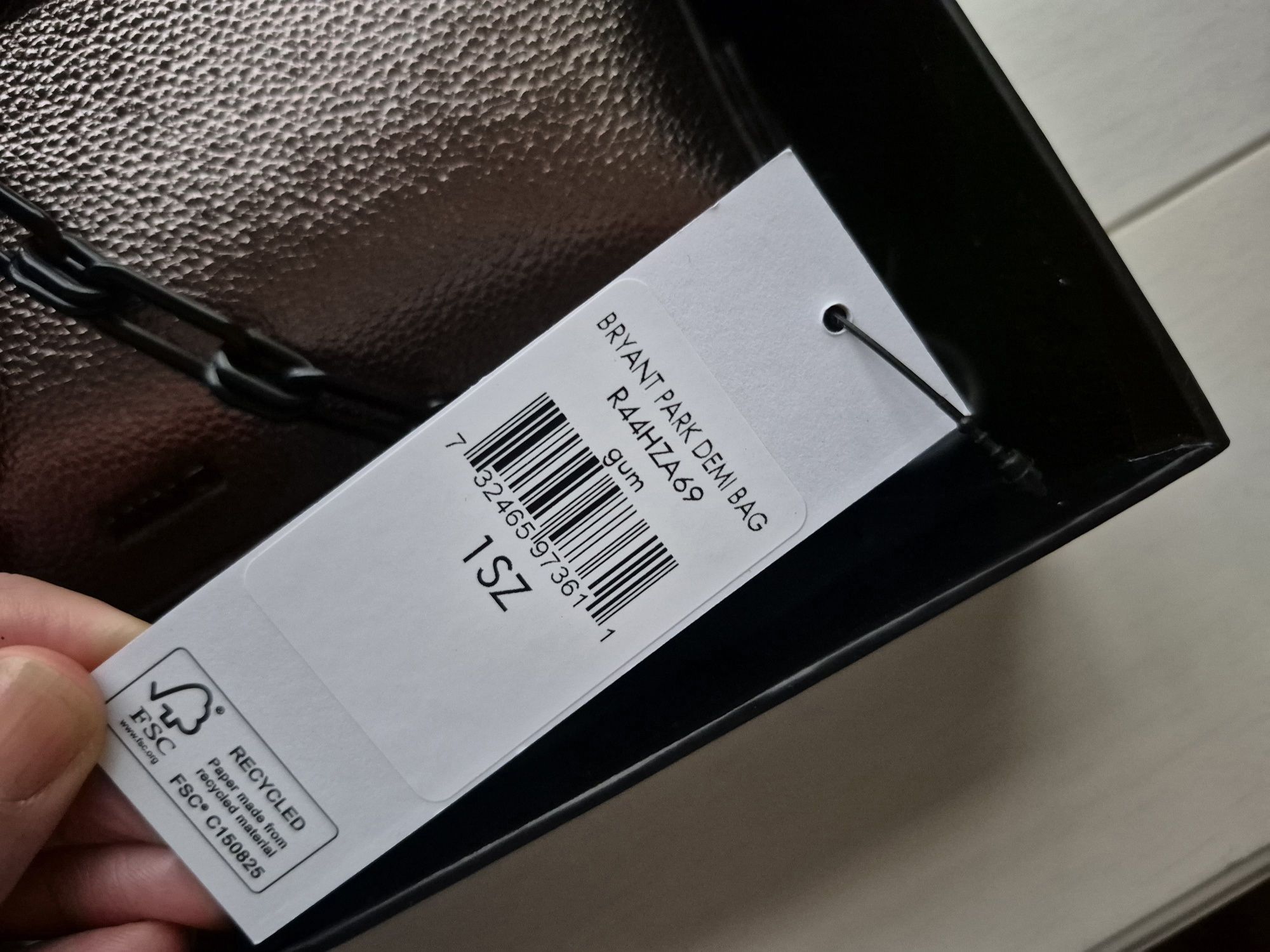 Torebka Damska DKNY Bryant Park Demi Bag Pudełeczko