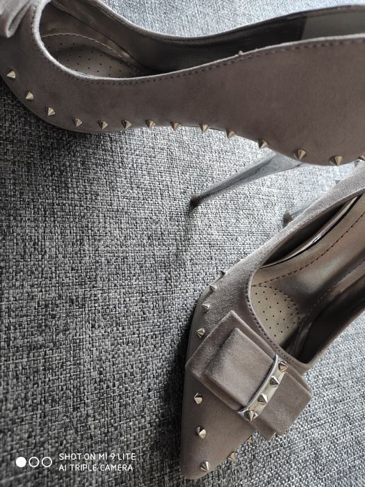 Buty damskie na obcasie