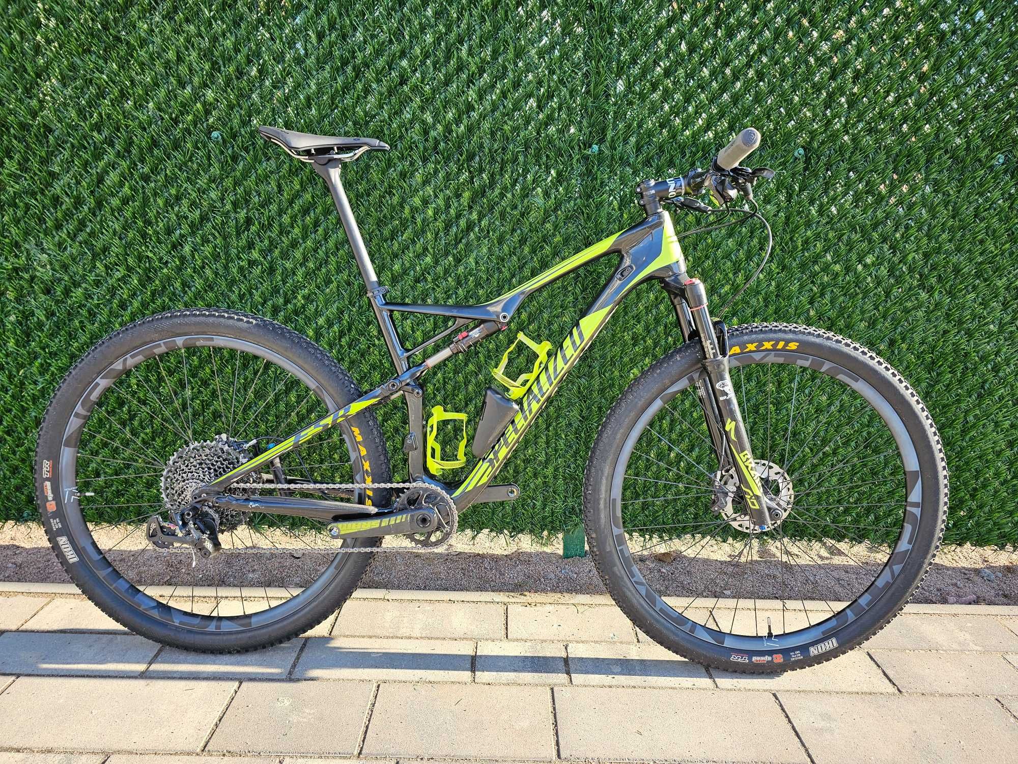 Specialized Epic Expert Carbon 29 2016року