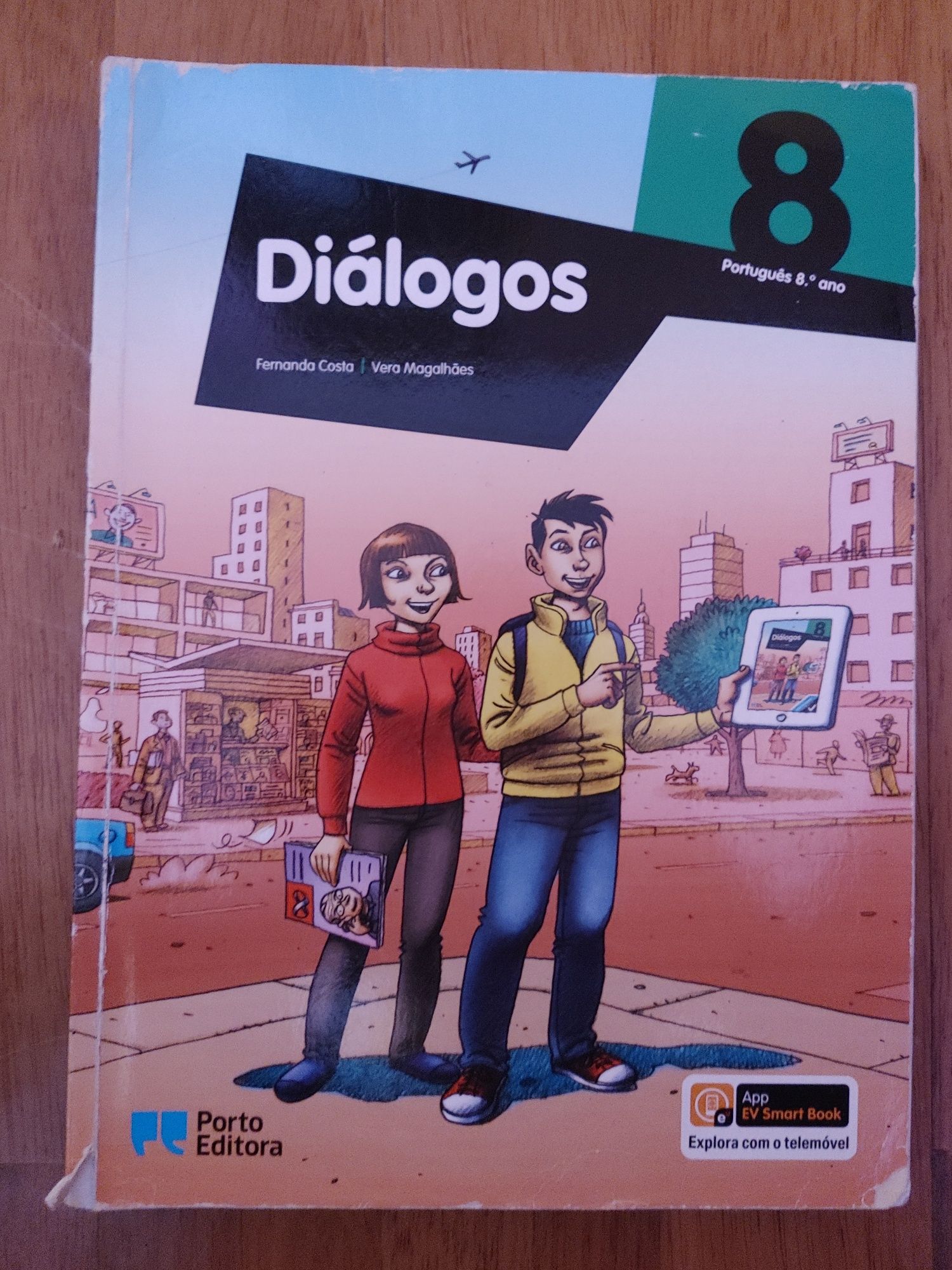 Diálogos 8 - Porto Editora