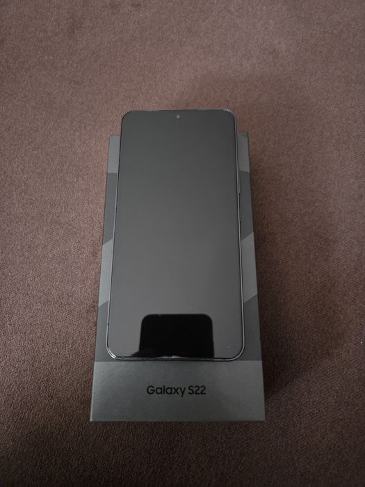 Samsung S22 stan bardzo dobry