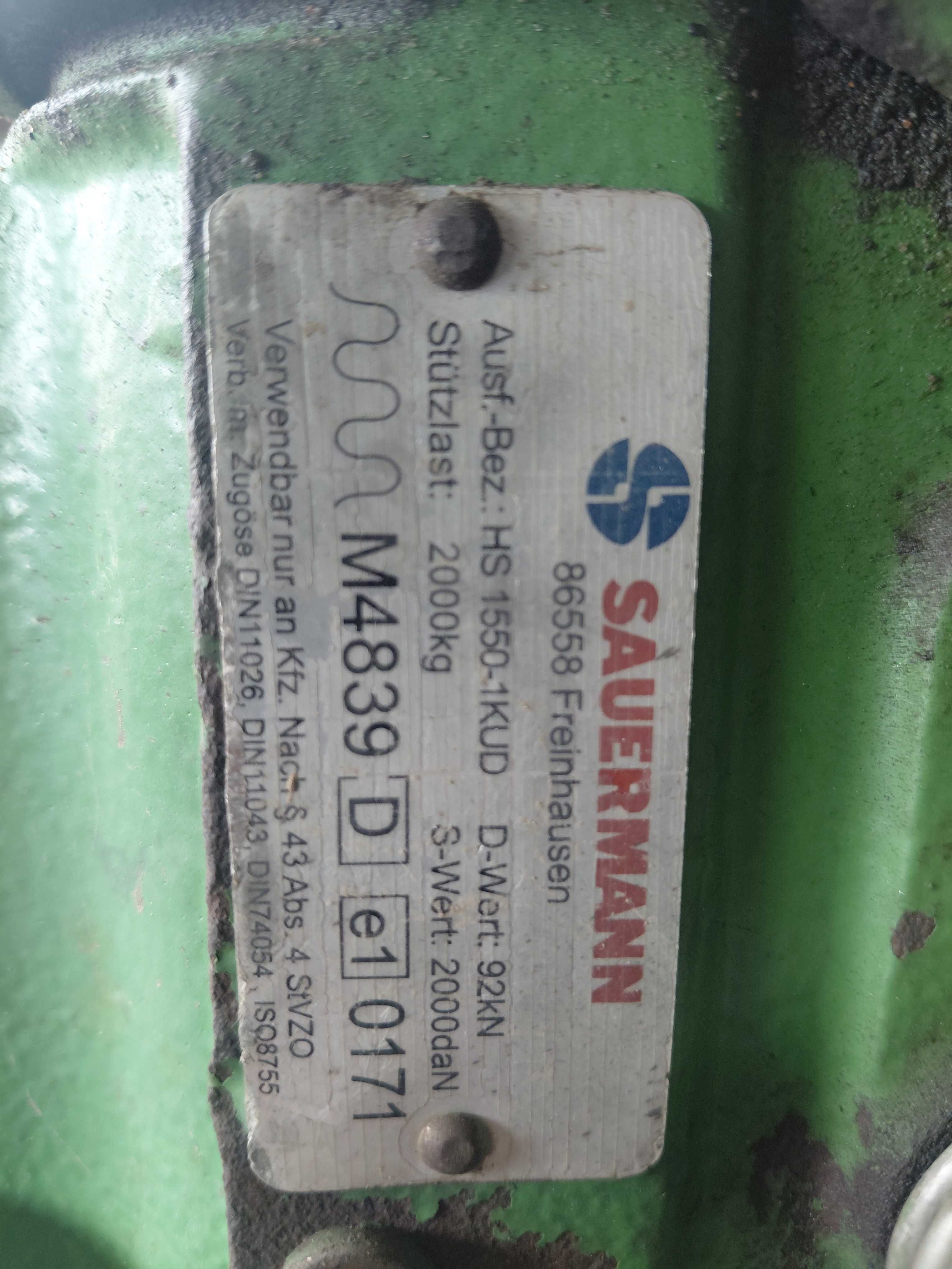 Zaczep automatyczny John Deere