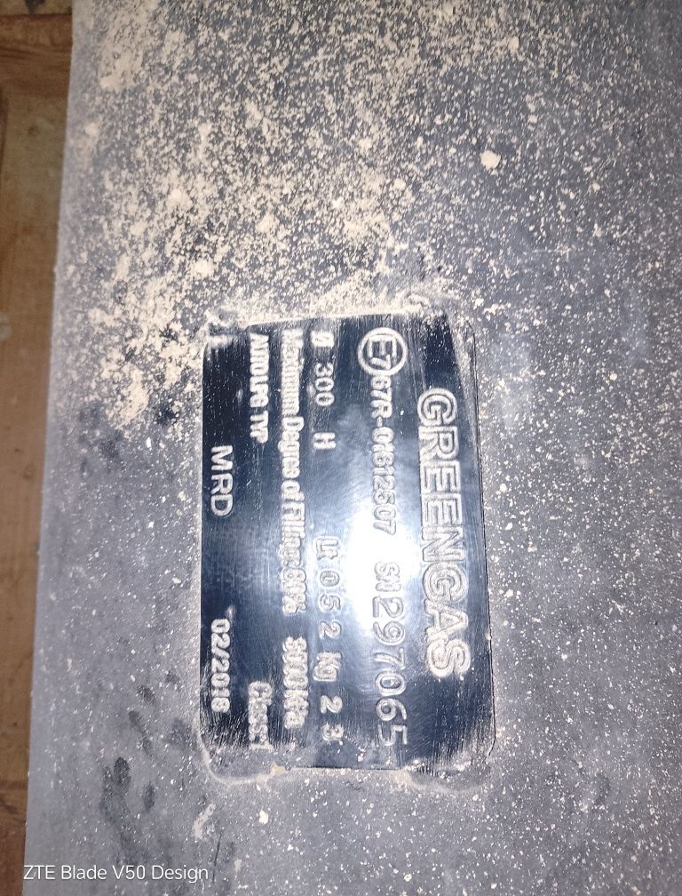 Баллон ГБО 30л газа в нём
