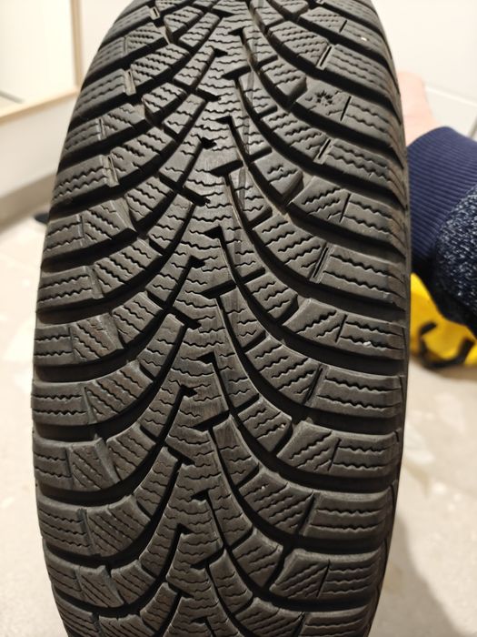 Opony zimowe Goodyear ultragrip 195/65/R15