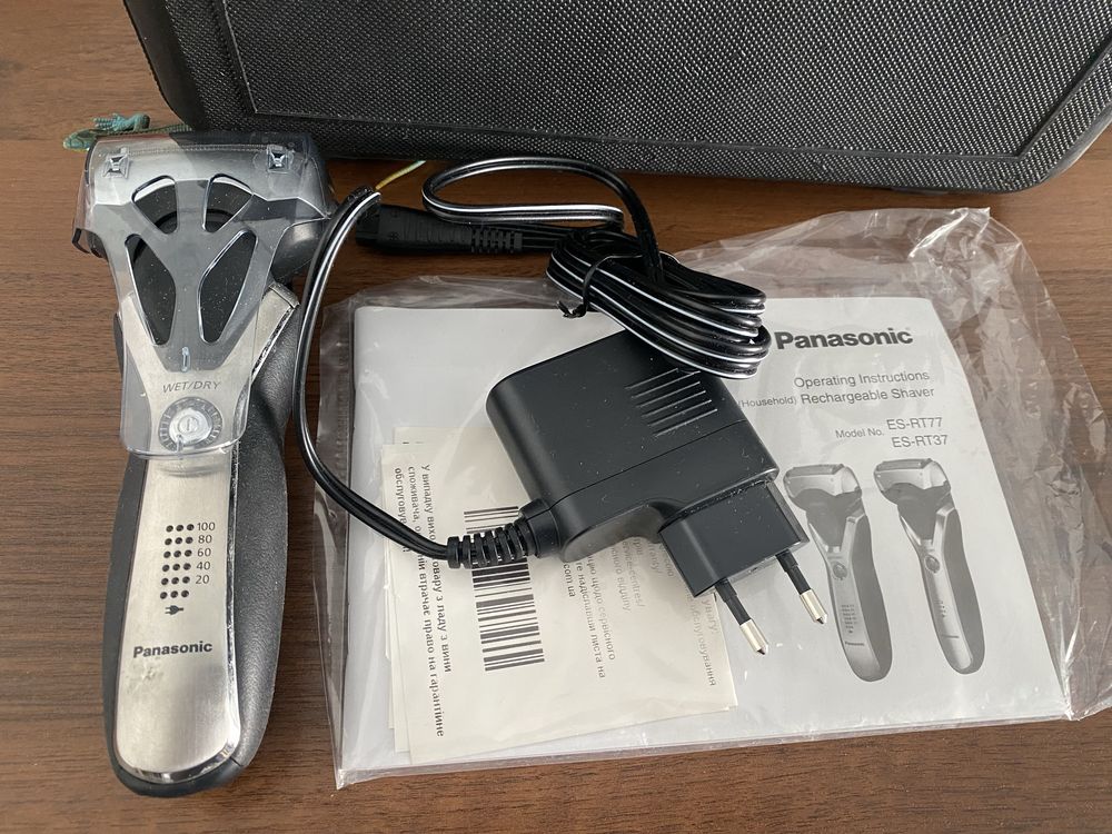 Бритва електрична акумуляторна Panasonic ES-RT77