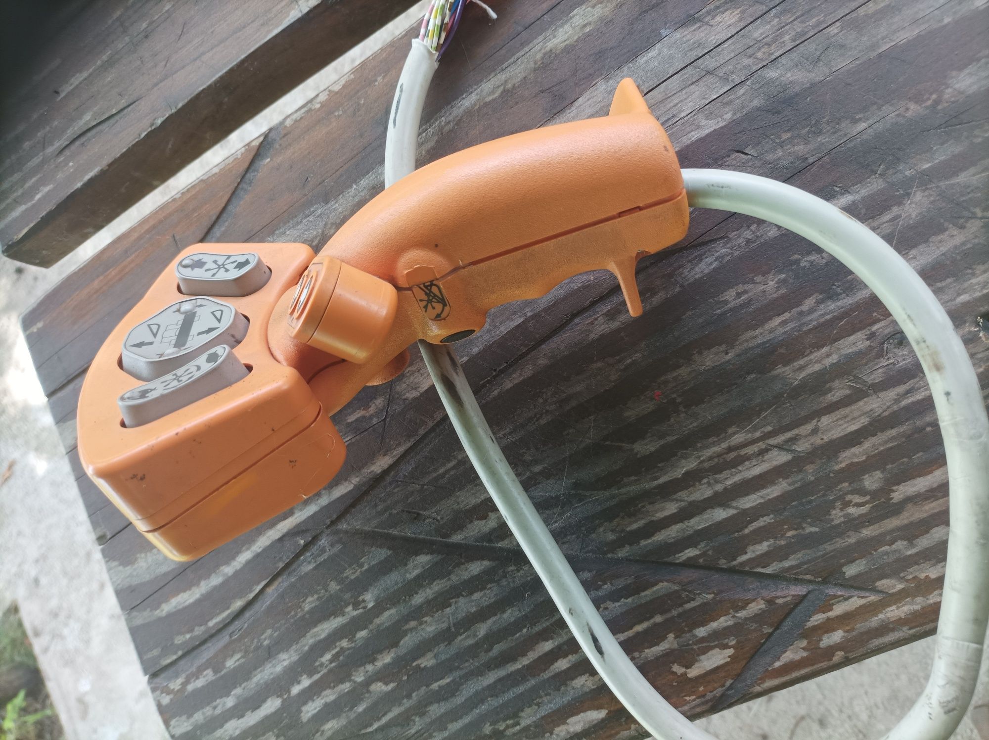 Joystick sterowania kombajnu New Holland