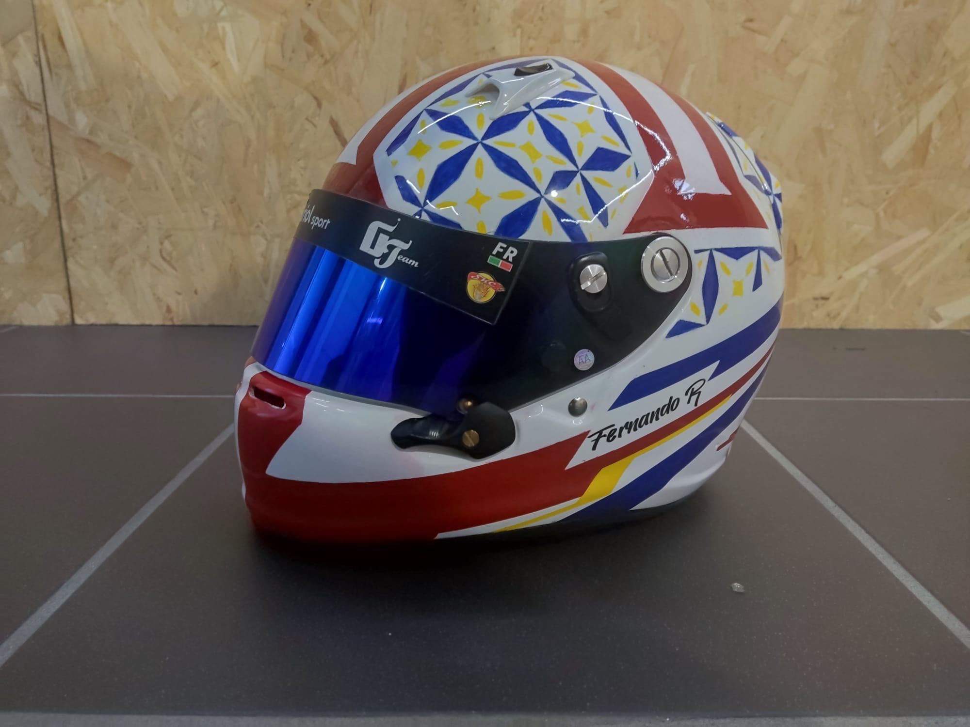 Capacete Arai sk6