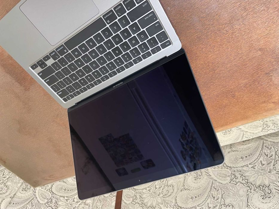 Ноутбук 13 Apple MacBook Air 2020 (MGN63) (M1/8Gb/256Gb/Apple) Locked