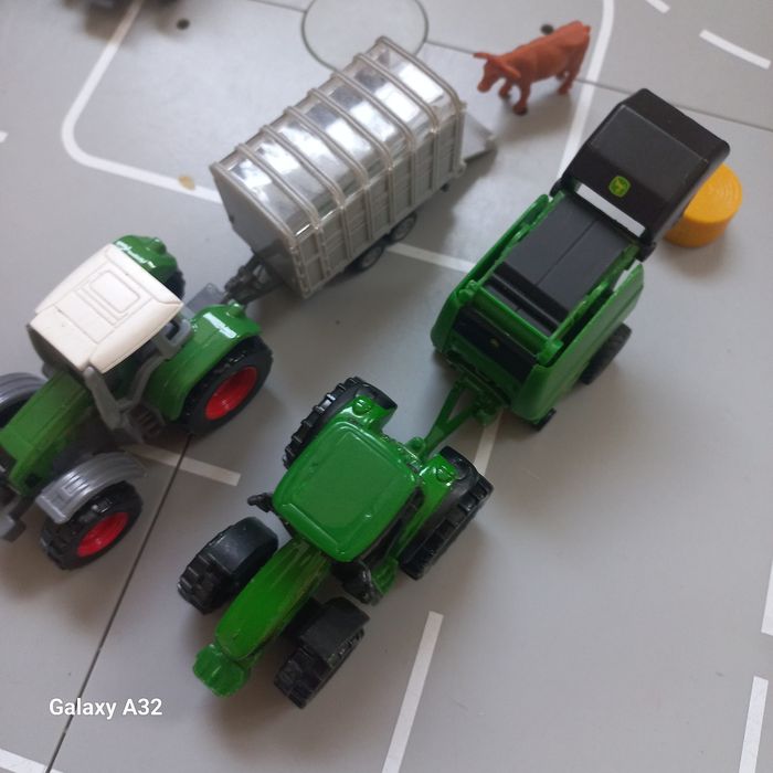 Siku traktory przyczepy zestaw