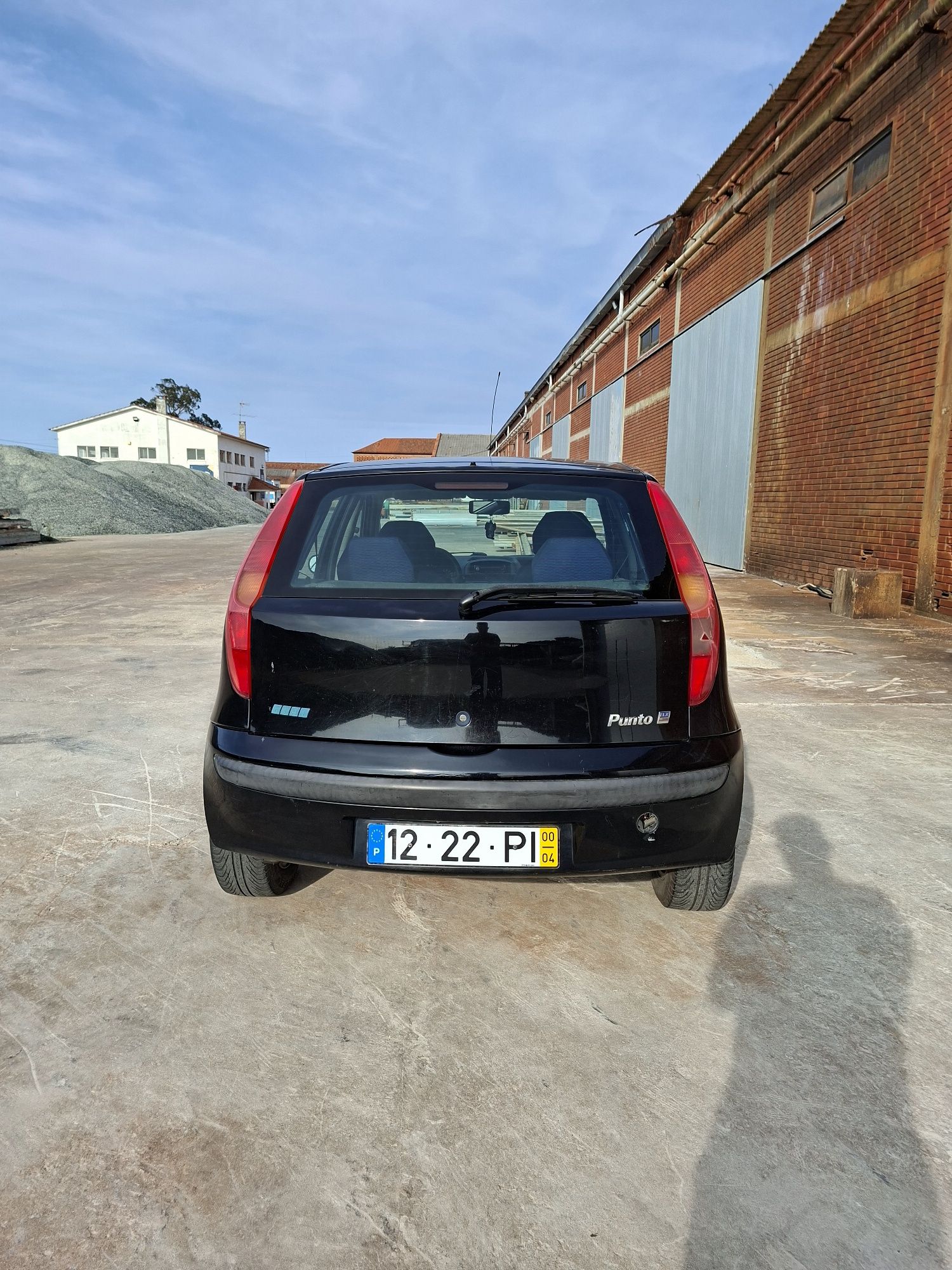 Fiat Punto 1.2 impecável de mecânica