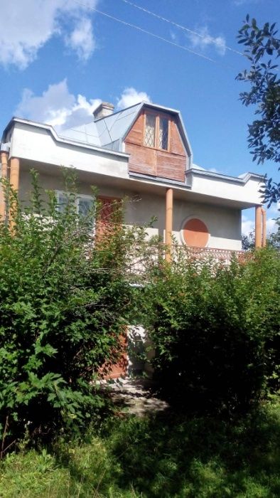 Продаж дачного будинку поблизу Трускавця
