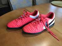 Buty halowe NIKE Tiempo 8 CLUB r 42 (26,5 cm)