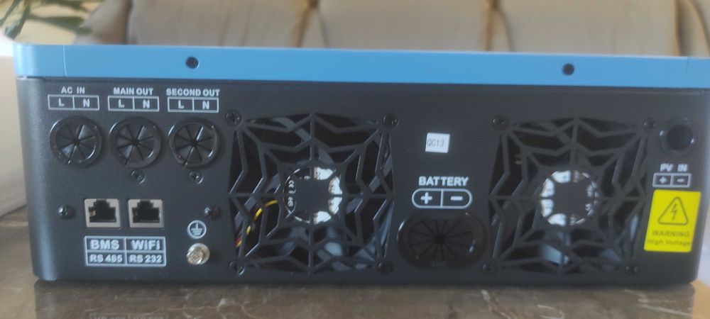 Інвертор гібридний Easun SMH-III-4,2 kW, 24 V