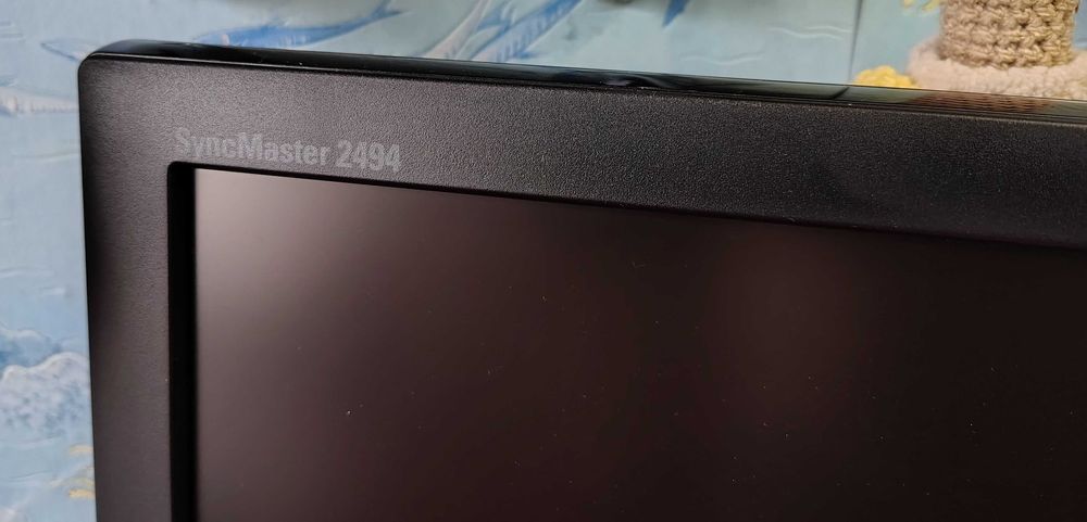 Монитор 24" Samsung 2494LW