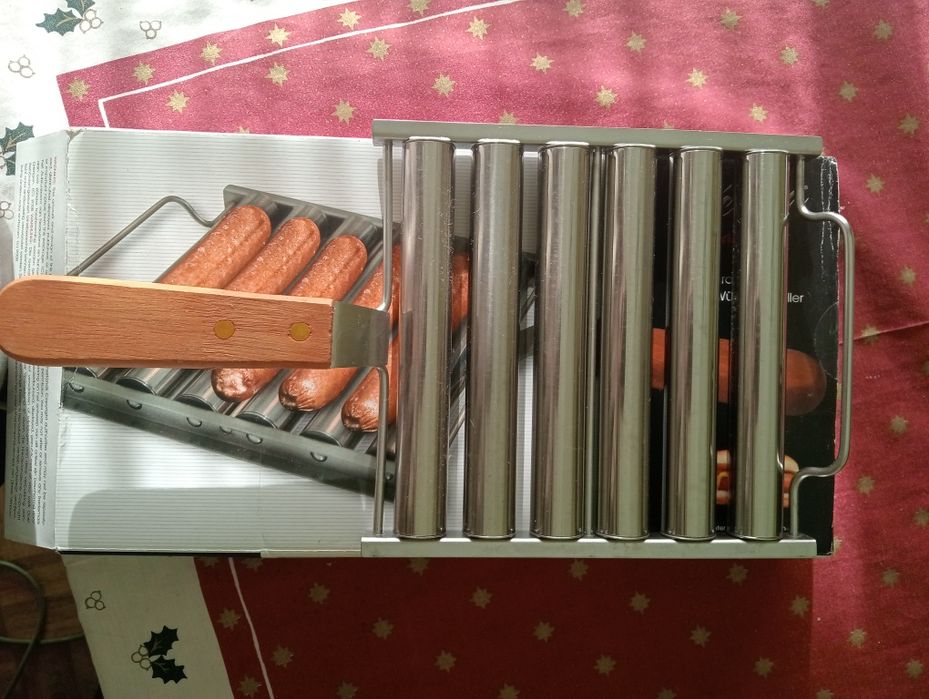 Grelhador de salsichas para brasa