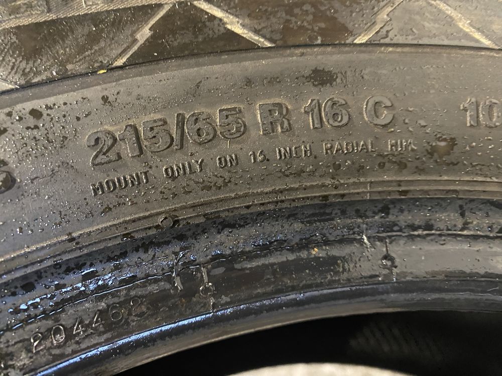 Opona pojedyncza 215/65/16c Continental VancoWinter 2