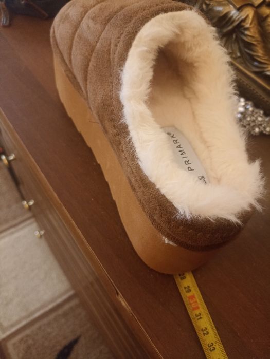 Угі від "Primark" , нові, з біркою. Розмір 38- 39.