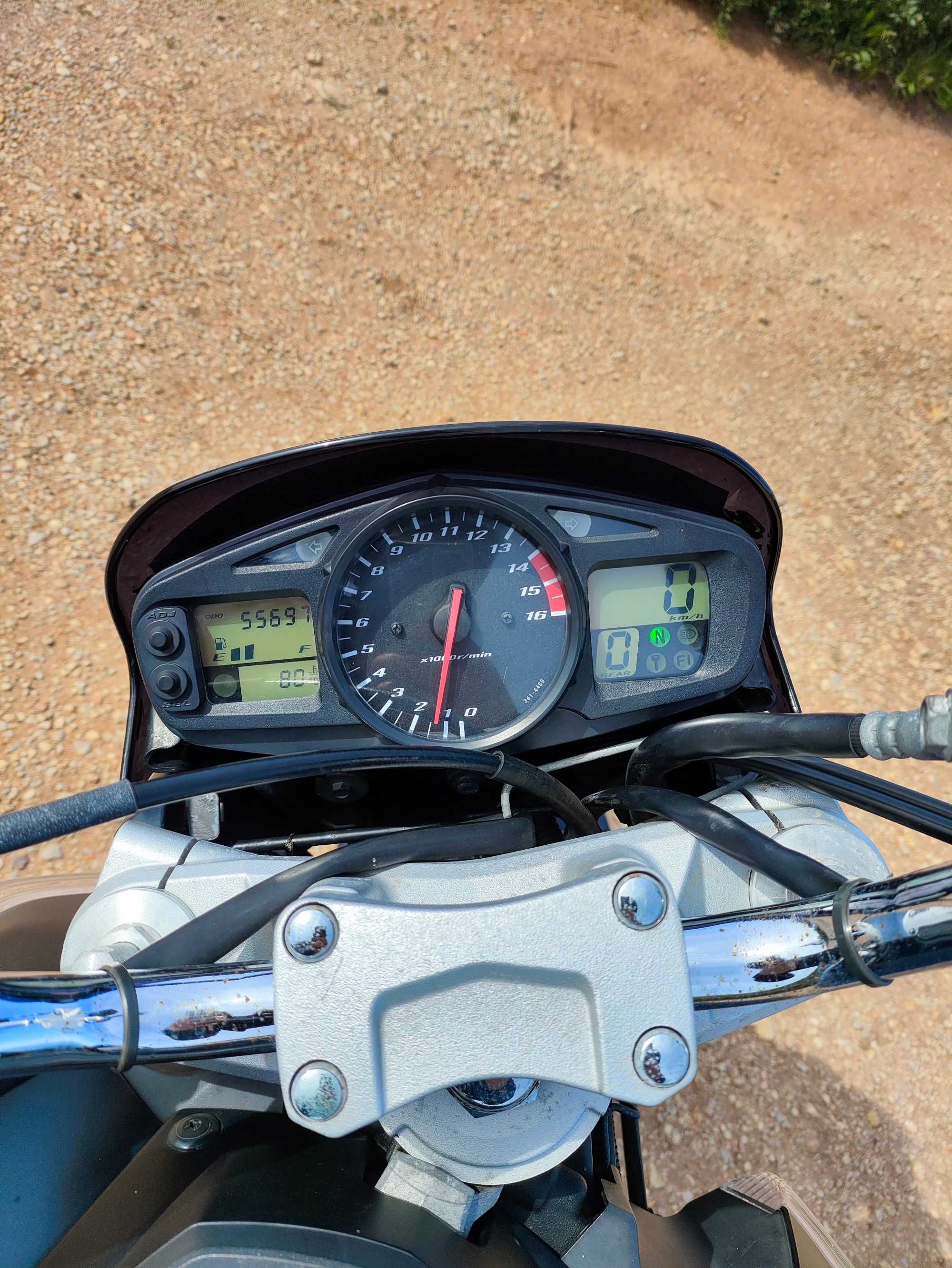 Suzuki GSR 600 K9