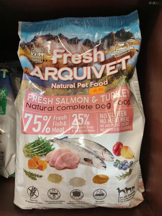 Arquivet fresh Łosoś indyk 2,5 kg + GRATIS Półwilgotna karma dla psów.