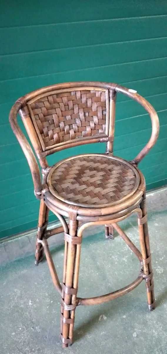 Banco alto de bar em bamboo