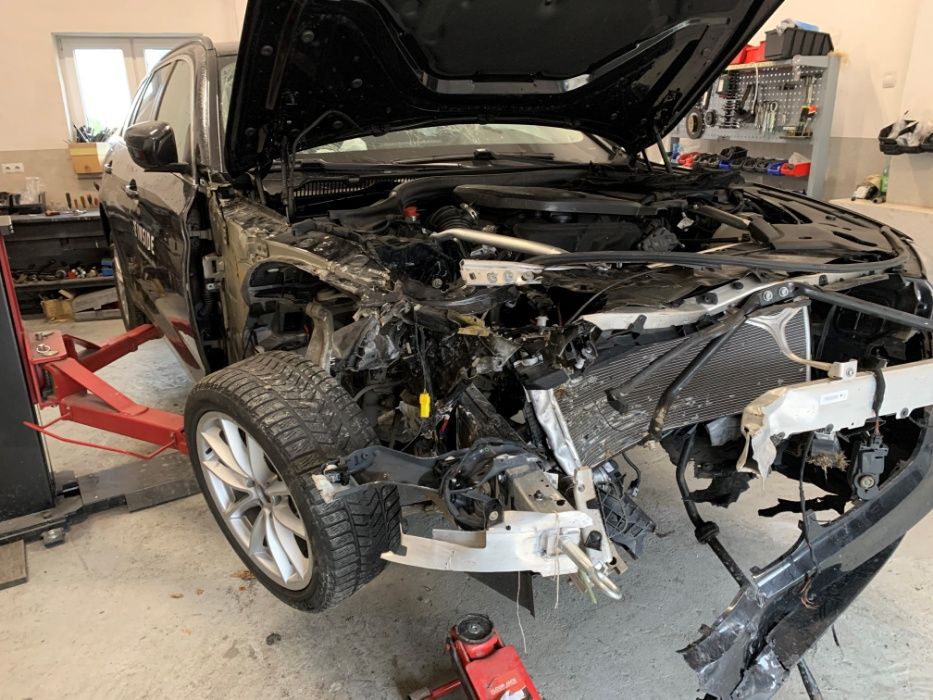 BMW Specjalizacja - Naprawa Powypadkowa Blacharska Mechaniczna