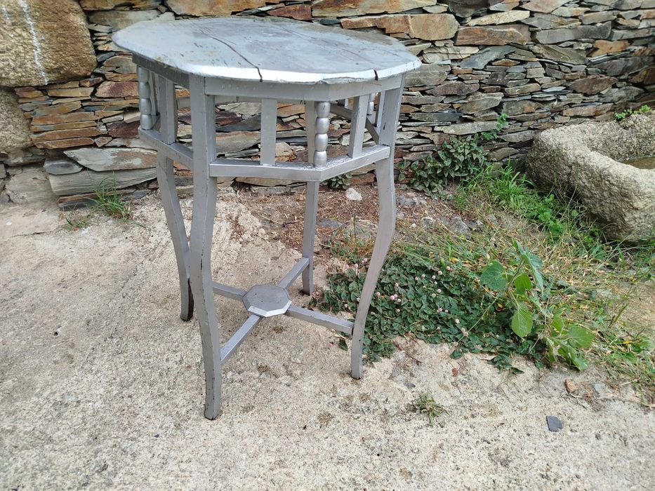 Mesa vintage  a preço low cost