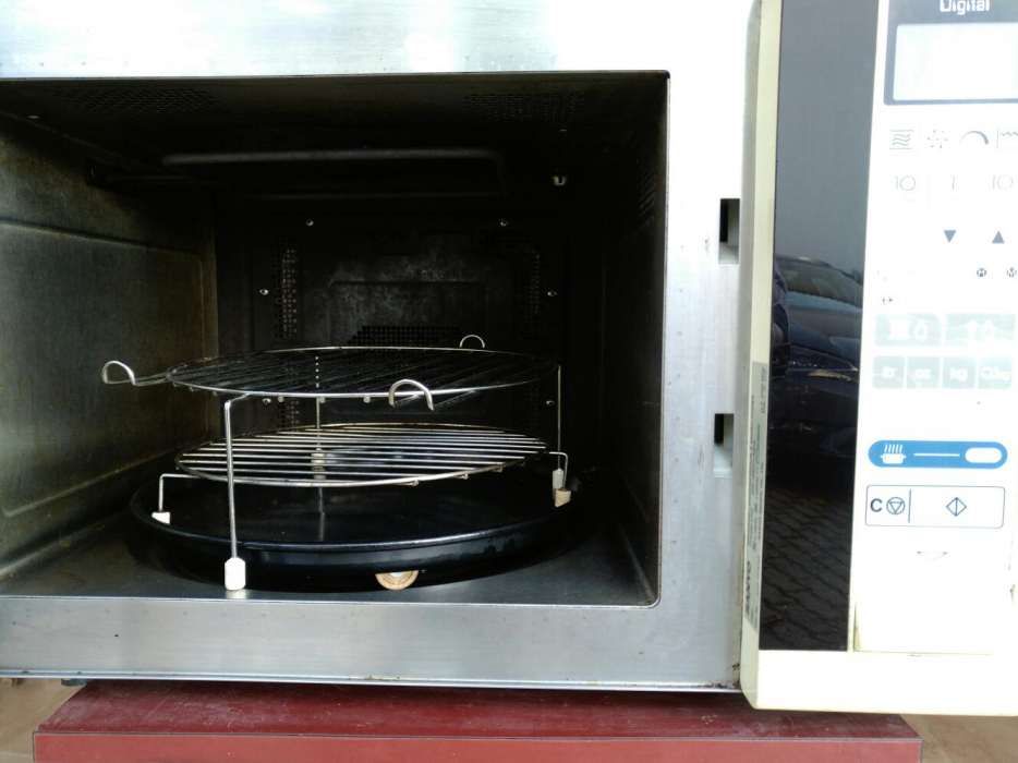 Forno, grelhador e microndas Sanyo