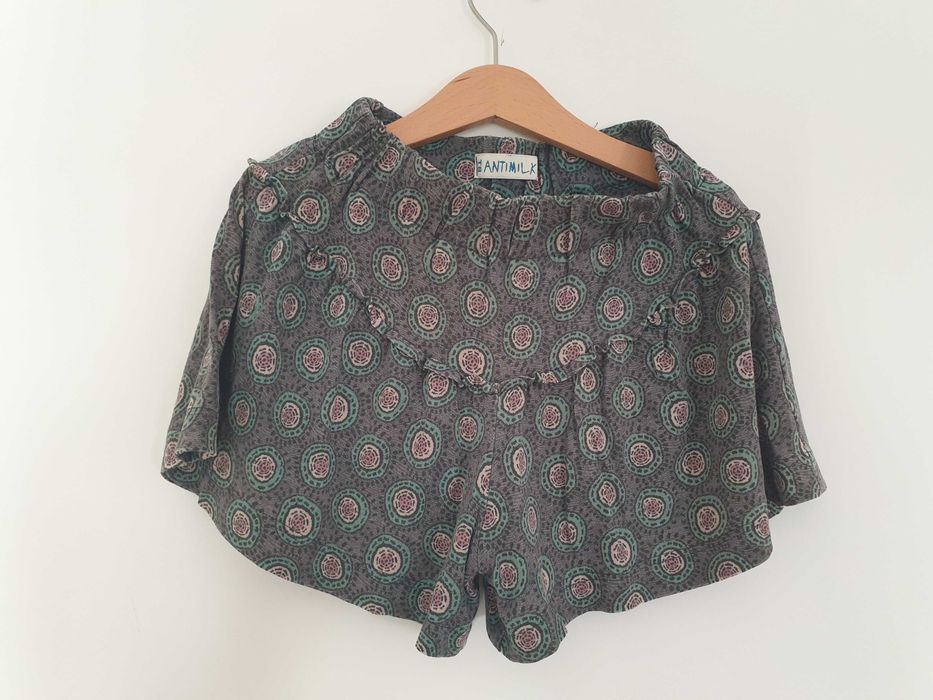 Saia-calção da Antimilk (8 anos)