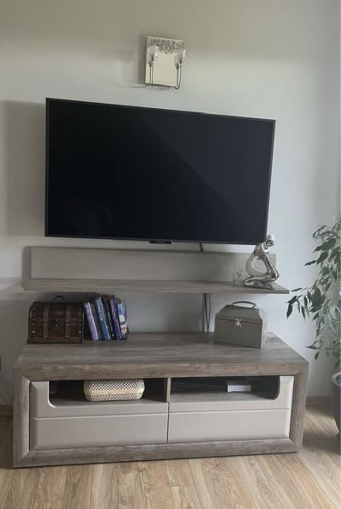 Meble, komoda rtv, szafa, szafki nocne, półka