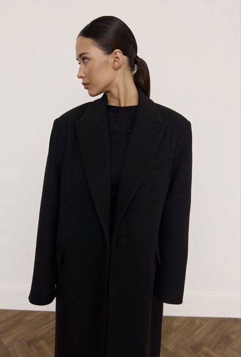 Пальто обʼємне довге Vloria