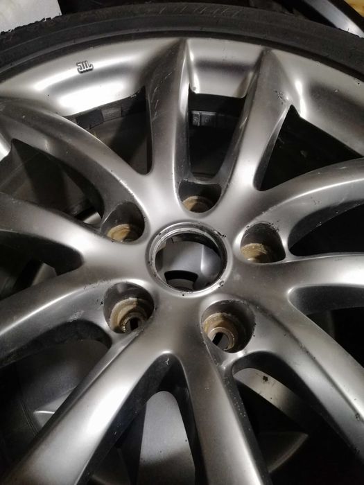 диск с резиною на інфініті бу оригінальний 215 55 17 нокіан