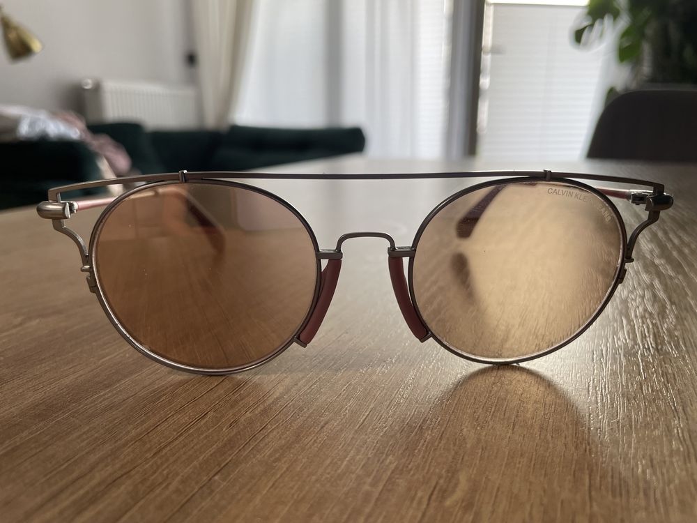 Okulary przeciwsłoneczne calvin klein ckj167s
