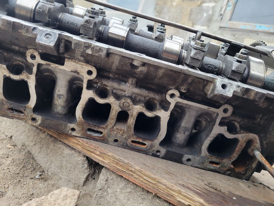 ГБЦ форд скорпио 1 двухраспредвальный с трещиной