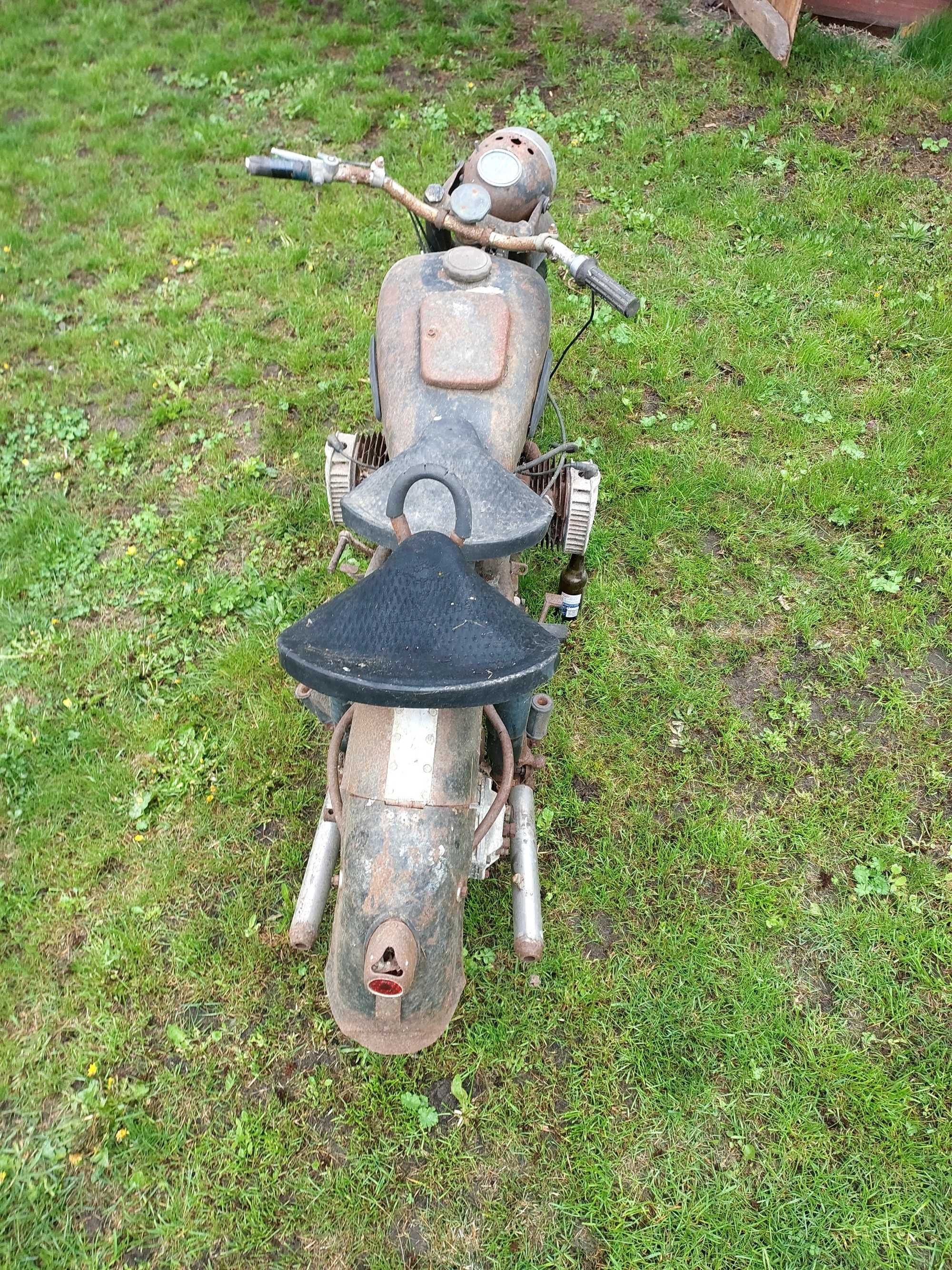 K750 Ural Dniepr m72 emka iz