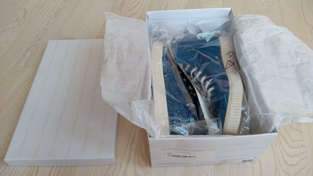 Новi Calvin Klein - original! Стильнi кеди. 44 розмiр