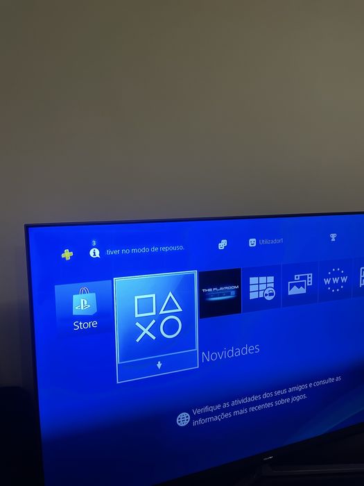 Playstation 4 1TB + 1 Comando Preto