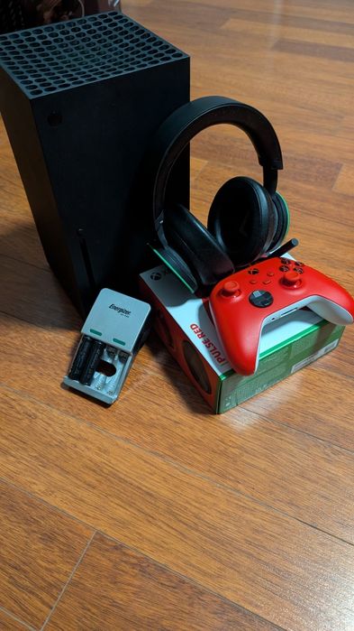 Xbox series X i słuchawki bezprzewodowe + gratis