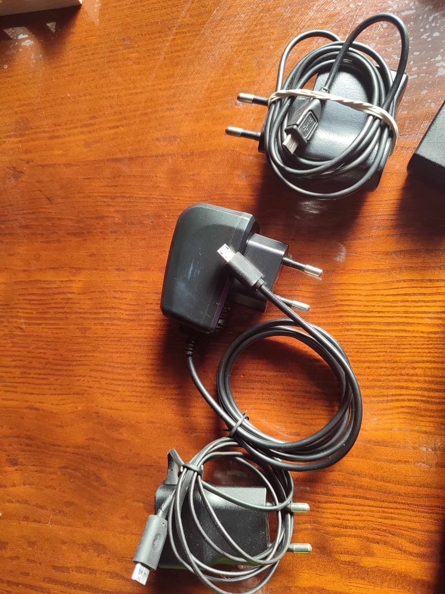 Зарядка ,блок питания ,разъем микро usb