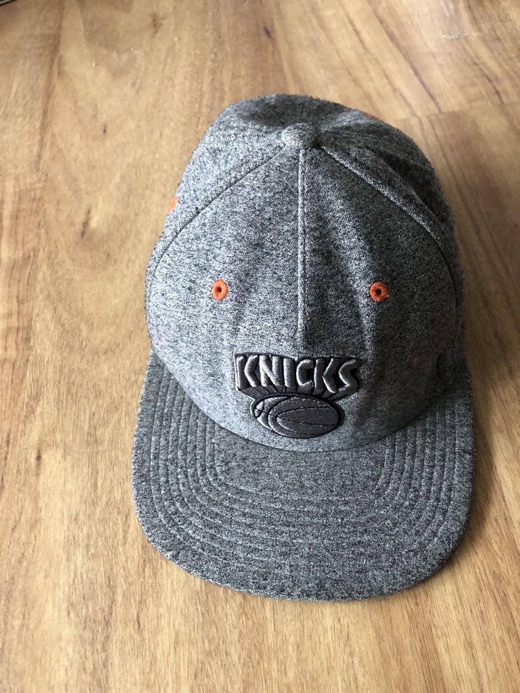 Czapka z daszkiem knicks koszykówka NBA bejsbolówka mitchell & ness