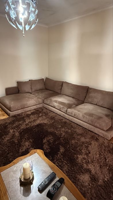 Sofá com chaise longue