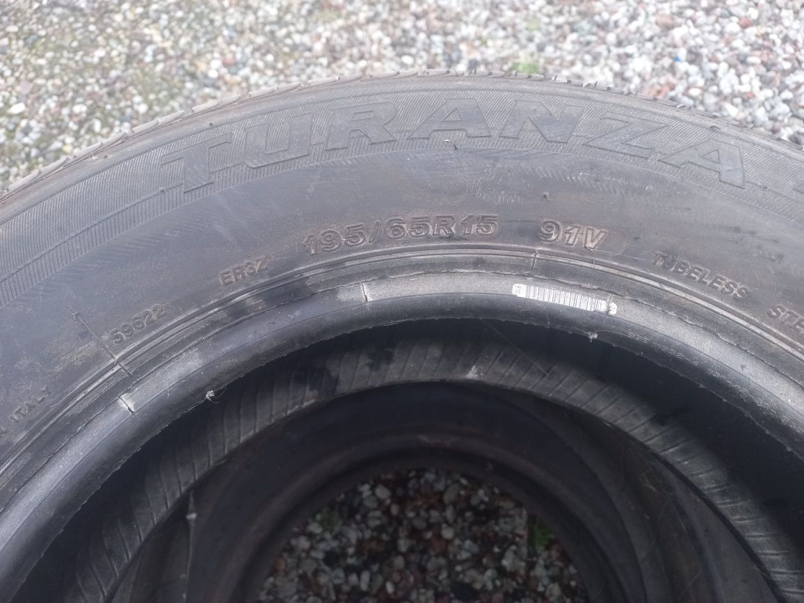 Opona  Bridgestone 195/65 R15