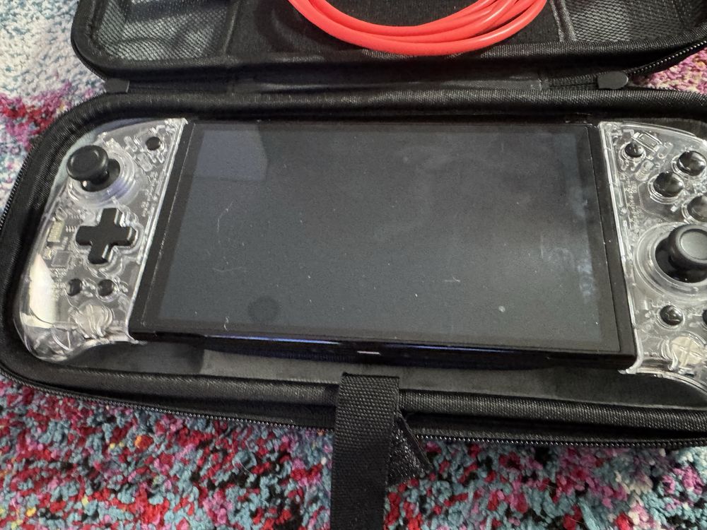 Switch OLED Desbloqueda - Varios jogos , comandos extra e acessórios