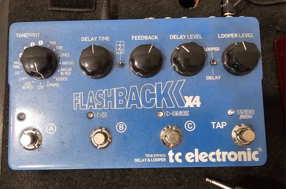 Tc Electronic Flashback X4