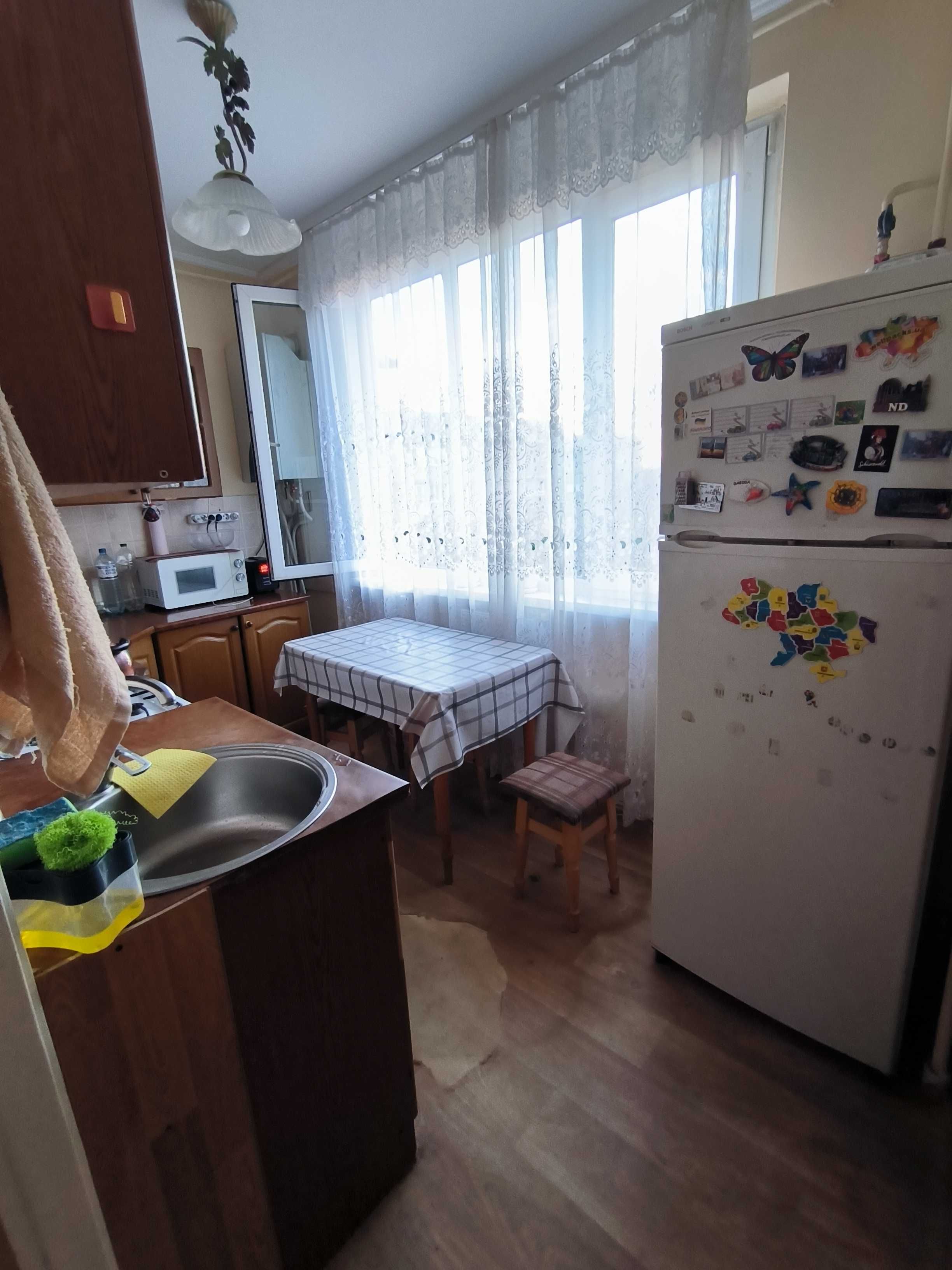 Здам 4-кімнатну квартиру в довгострокову оренду
