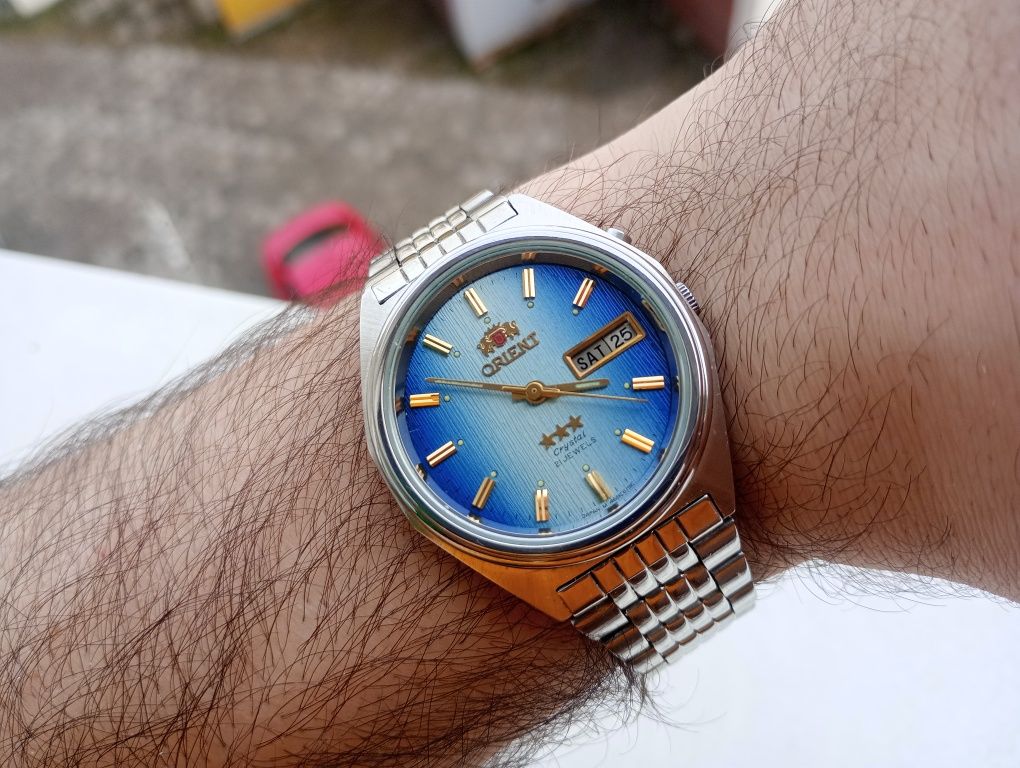 Błękit morski zegarek orient crystal japan ni seiko tissot citizen