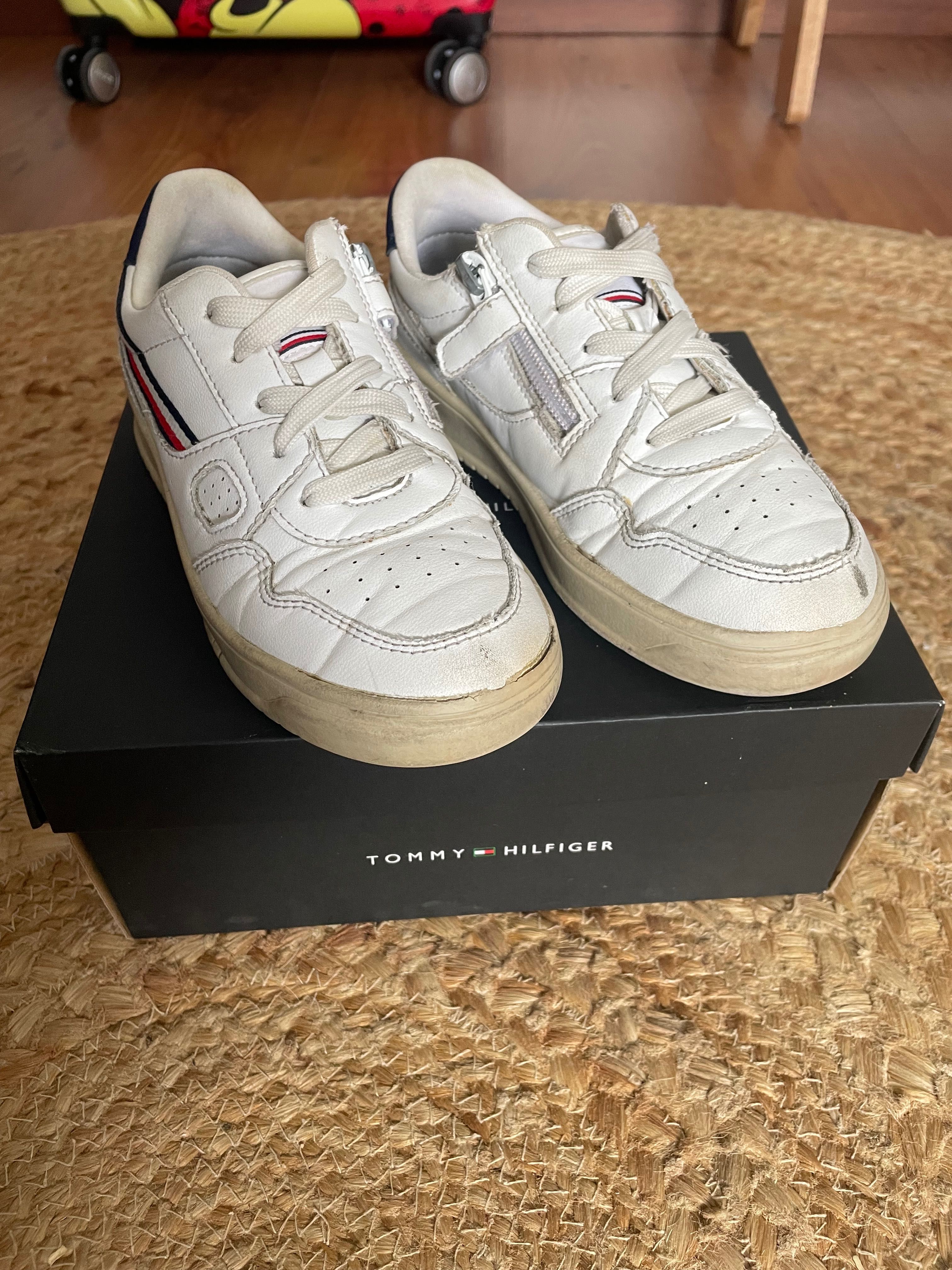 Sapatilhas Tommy Hilfiger, tamanho 32