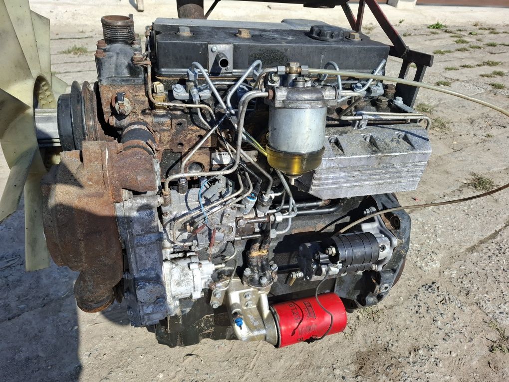 Silnik perkins 1004 ab 4cyl turbo jcb cat obudowa filtra paliwa