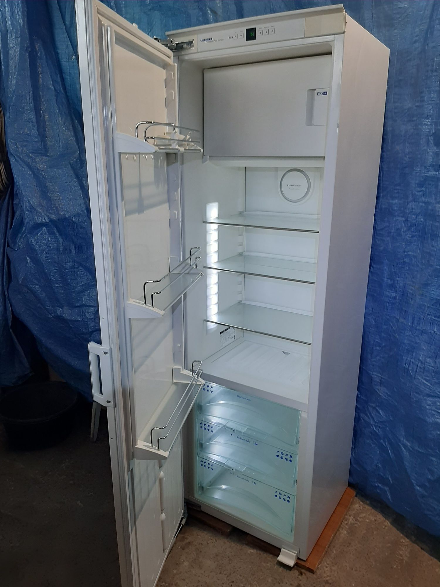 Холодильник вбудований LIEBHERR IKB3454