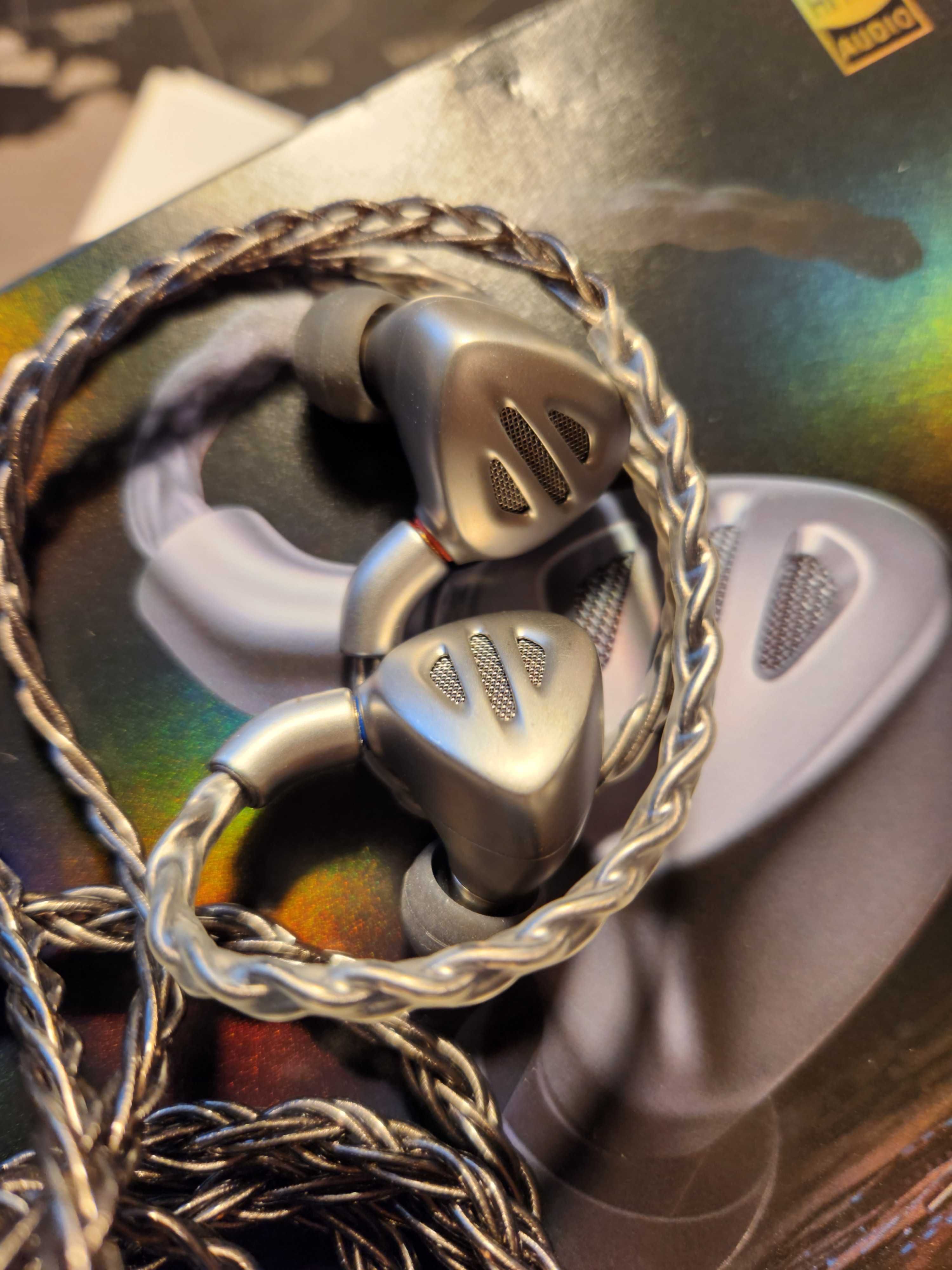 Hybrydowe słuchawki dokanałowe IEM FiiO FH9Titanium,gwar,fakt,idealne!