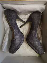 nowe buty błyszczące szpilki czółenka skórzane srebrne 38,5 świecące